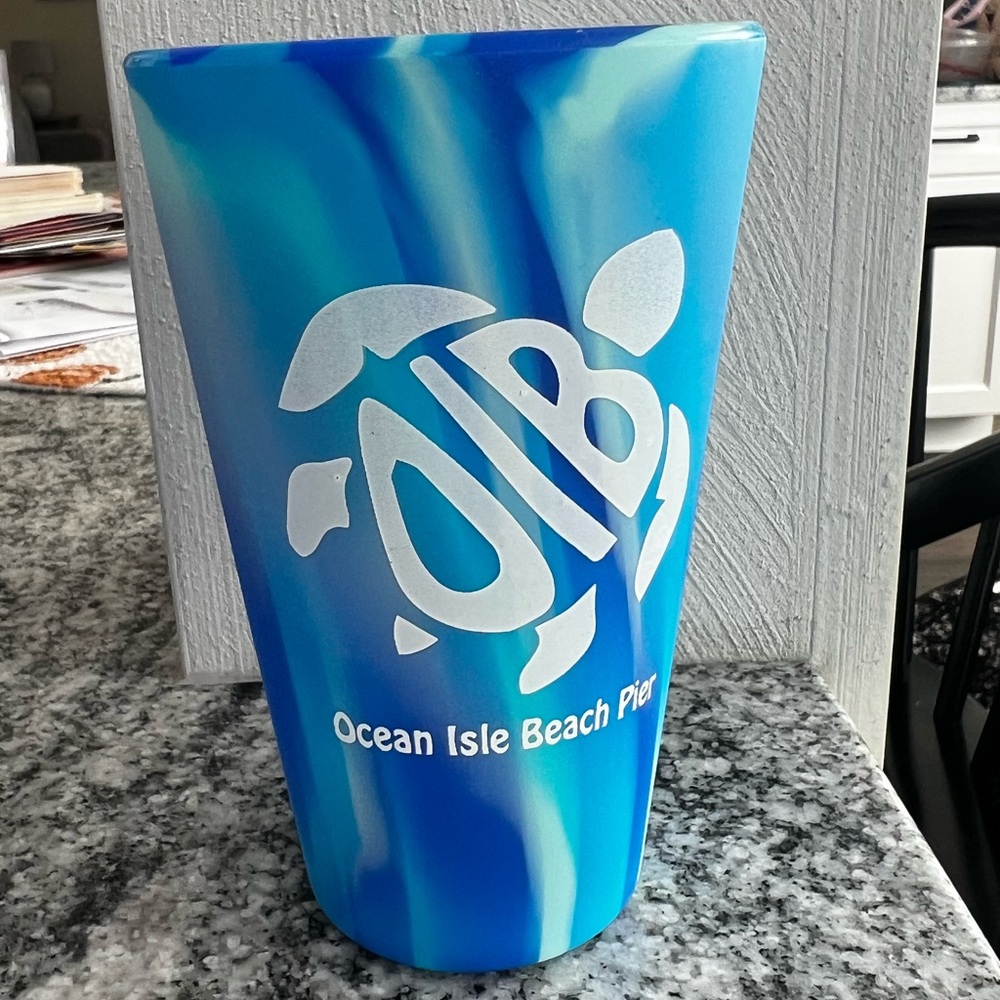 Blue Ocean Isle Beach Pier Silipint Cup